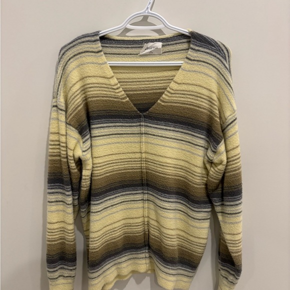 Wilfred Hush Knit V-neck Sweater - Picture 3 of 6